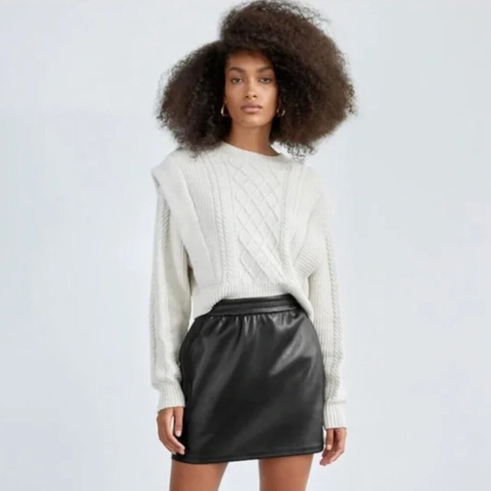 Aritzia Black Vegan Leather Medium Skirt